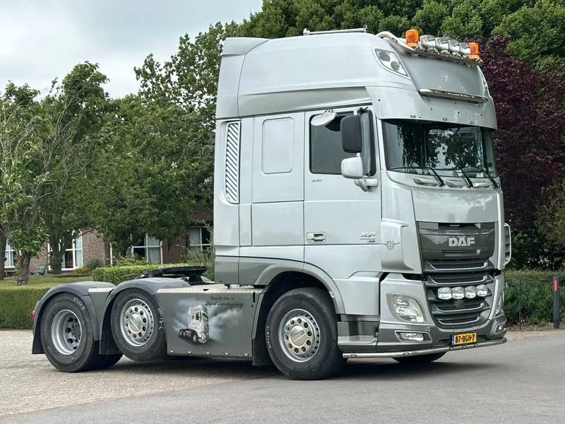 DAF XF 510 FULL OPTIONS SHOW TRUCK!! ONLY 277tKM!! - Trekker: afbeelding 2 DAF XF 510 FULL OPTIONS SHOW TRUCK!! ONLY 277tKM!! - Trekker: afbeelding 2