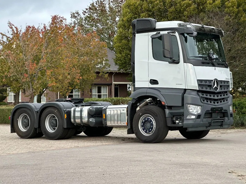 Mercedes-Benz Arocs 3351 6x4 LS!! TRK 180ton!!UNUSED!!TURBO RETARDER!!BELGIUM TRUCK!! - Trekker: afbeelding 3 Mercedes-Benz Arocs 3351 6x4 LS!! TRK 180ton!!UNUSED!!TURBO RETARDER!!BELGIUM TRUCK!! - Trekker: afbeelding 3