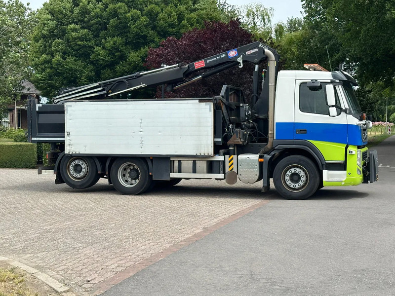 Volvo FM 330 186dkm! !!6X2!!Kraan/KIPPER!!RADIO REMOTE! EX-GEMEENTE/KOMMUNAL! - Kipper vrachtwagen, Kraanwagen: afbeelding 5 Volvo FM 330 186dkm! !!6X2!!Kraan/KIPPER!!RADIO REMOTE! EX-GEMEENTE/KOMMUNAL! - Kipper vrachtwagen, Kraanwagen: afbeelding 5