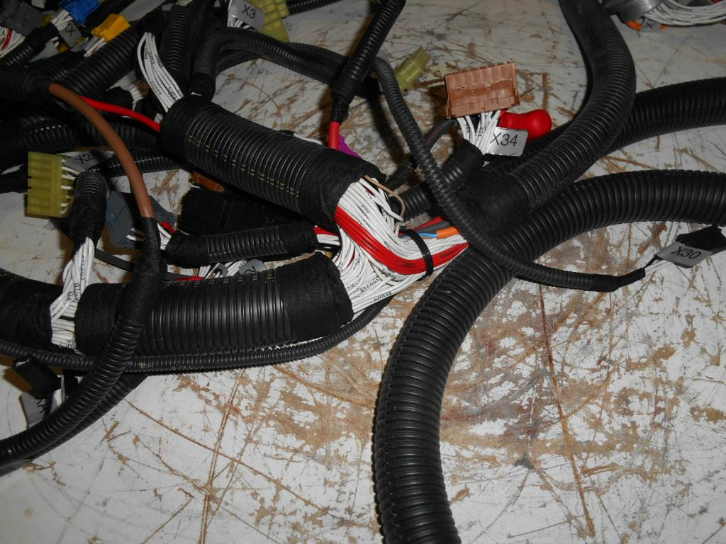 Nieuw Kabels/ Draden voor Bouwmachine Case 76077923 -: afbeelding 6 Nieuw Kabels/ Draden voor Bouwmachine Case 76077923 -: afbeelding 6