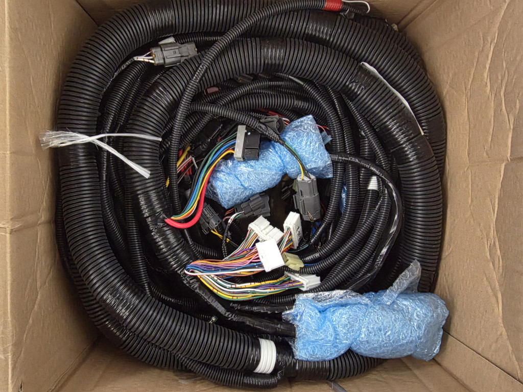 Case KUR10371 - Kabels/ Draden voor Bouwmachine: afbeelding 1 Case KUR10371 - Kabels/ Draden voor Bouwmachine: afbeelding 1