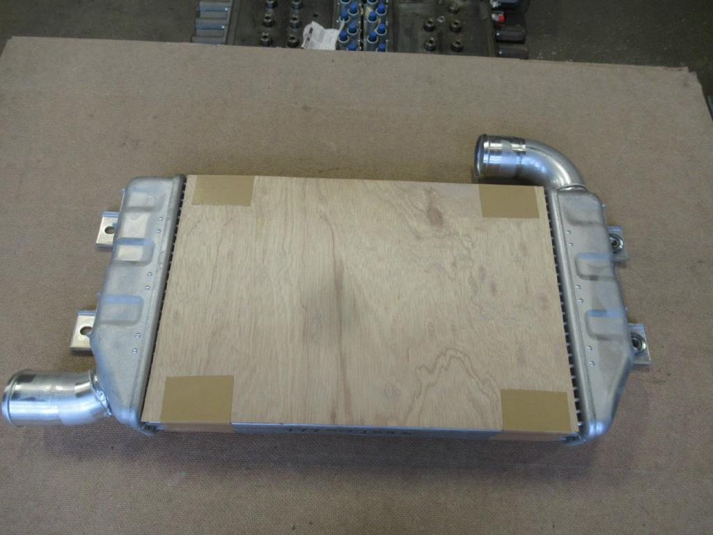 Case LN003220 - Intercooler voor Bouwmachine: afbeelding 2 Case LN003220 - Intercooler voor Bouwmachine: afbeelding 2