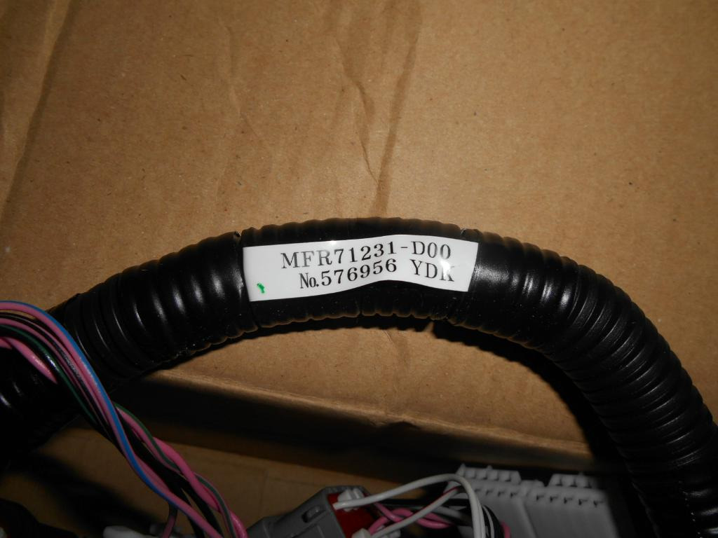 Case MFR71231 - MFR70850 - Kabels/ Draden voor Bouwmachine: afbeelding 5 Case MFR71231 - MFR70850 - Kabels/ Draden voor Bouwmachine: afbeelding 5