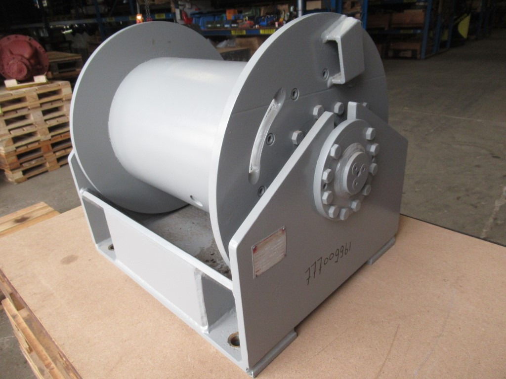 Emoe machine Fabr MC305H - - Lier voor Bouwmachine: afbeelding 2 Emoe machine Fabr MC305H - - Lier voor Bouwmachine: afbeelding 2