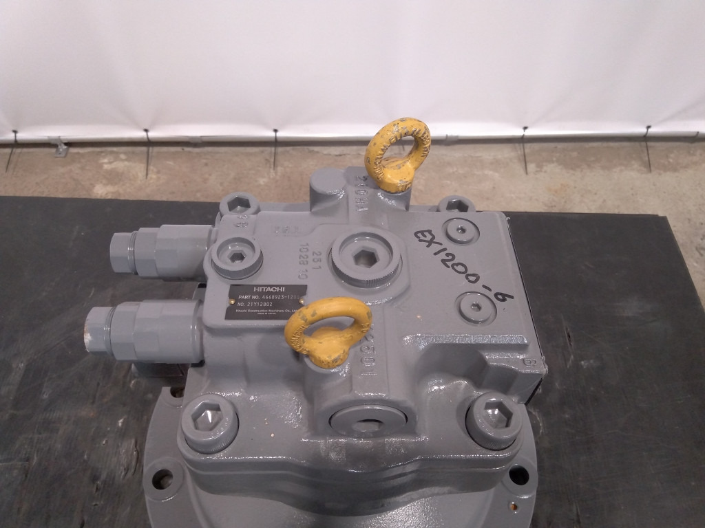 Hitachi 4668923 - 4637117 - Zwenkmotor voor Bouwmachine: afbeelding 2 Hitachi 4668923 - 4637117 - Zwenkmotor voor Bouwmachine: afbeelding 2