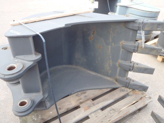 Hitachi EX100-5 - - Bak voor Bouwmachine: afbeelding 1 Hitachi EX100-5 - - Bak voor Bouwmachine: afbeelding 1