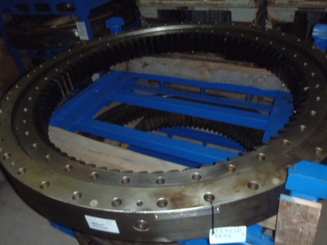 New Holland 1554050 - Draaikrans voor Bouwmachine: afbeelding 1 New Holland 1554050 - Draaikrans voor Bouwmachine: afbeelding 1