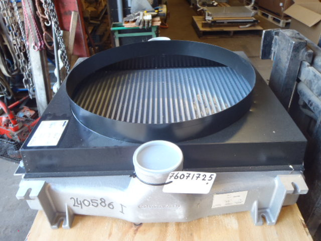 New Holland 76071725 - Intercooler voor Bouwmachine: afbeelding 1 New Holland 76071725 - Intercooler voor Bouwmachine: afbeelding 1