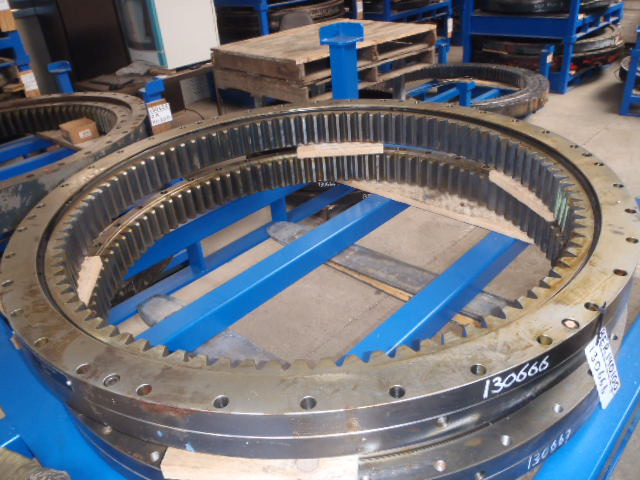 New Holland BER140100 - Draaikrans voor Bouwmachine: afbeelding 1 New Holland BER140100 - Draaikrans voor Bouwmachine: afbeelding 1