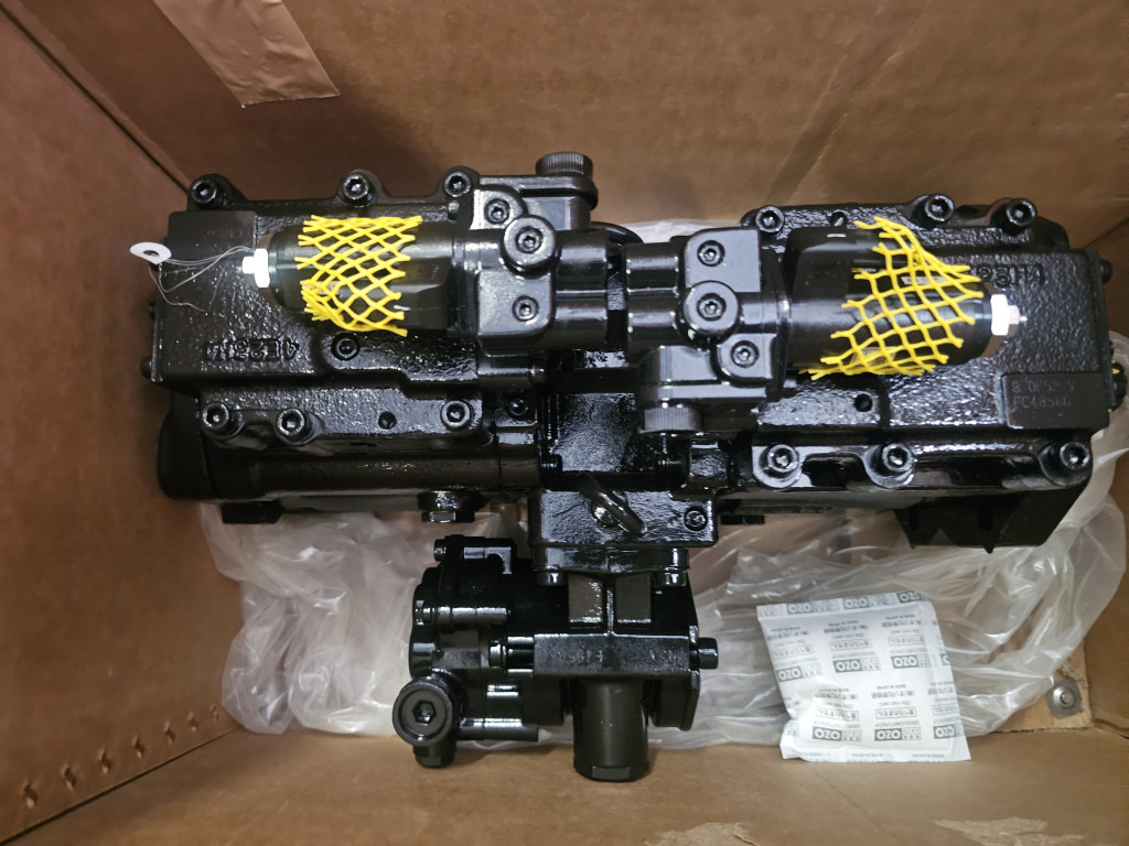 New Holland YB10V00005F4 - YB10V00006F2 - Hydraulische pomp voor Bouwmachine: afbeelding 1 New Holland YB10V00005F4 - YB10V00006F2 - Hydraulische pomp voor Bouwmachine: afbeelding 1