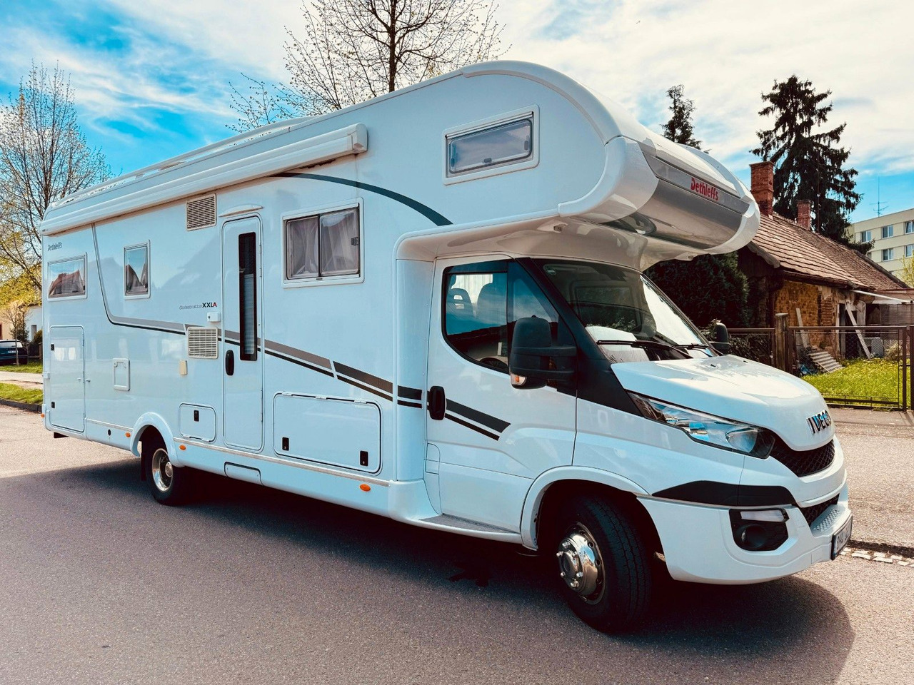 Dethleffs XXLA - GLOBETROTTER - Alkoof camper: afbeelding 2 Dethleffs XXLA - GLOBETROTTER - Alkoof camper: afbeelding 2