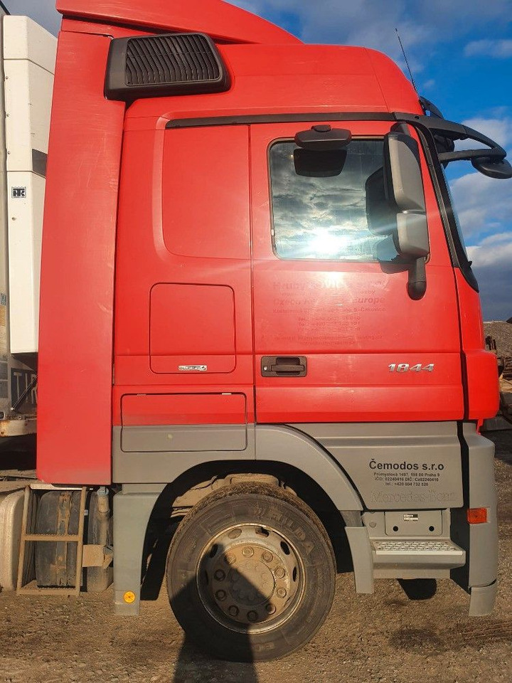 Mercedes-Benz Actros 1844 - Trekker: afbeelding 3 Mercedes-Benz Actros 1844 - Trekker: afbeelding 3