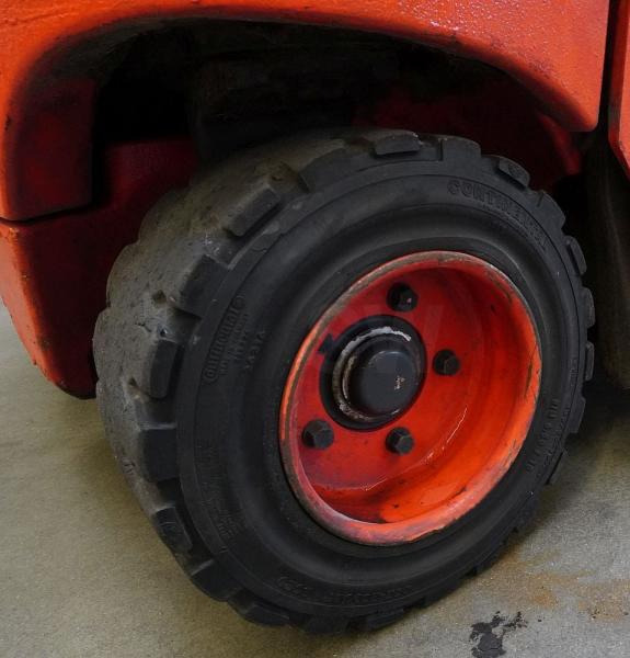 Linde E 30/600 H 387 - Elektrische heftruck: afbeelding 2 Linde E 30/600 H 387 - Elektrische heftruck: afbeelding 2