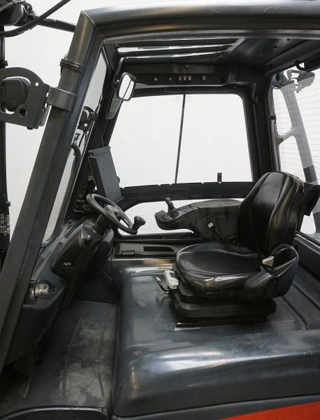 Linde E 35/600 H 388 - Elektrische heftruck: afbeelding 3 Linde E 35/600 H 388 - Elektrische heftruck: afbeelding 3