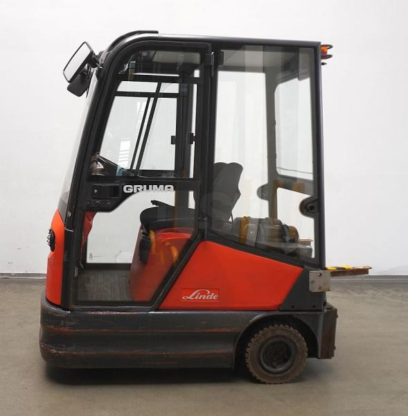 Linde P 60 Z 126 - Elektrische trekker: afbeelding 4 Linde P 60 Z 126 - Elektrische trekker: afbeelding 4