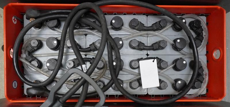 Linde V 10 5212 - Orderverzameltruck: afbeelding 5 Linde V 10 5212 - Orderverzameltruck: afbeelding 5
