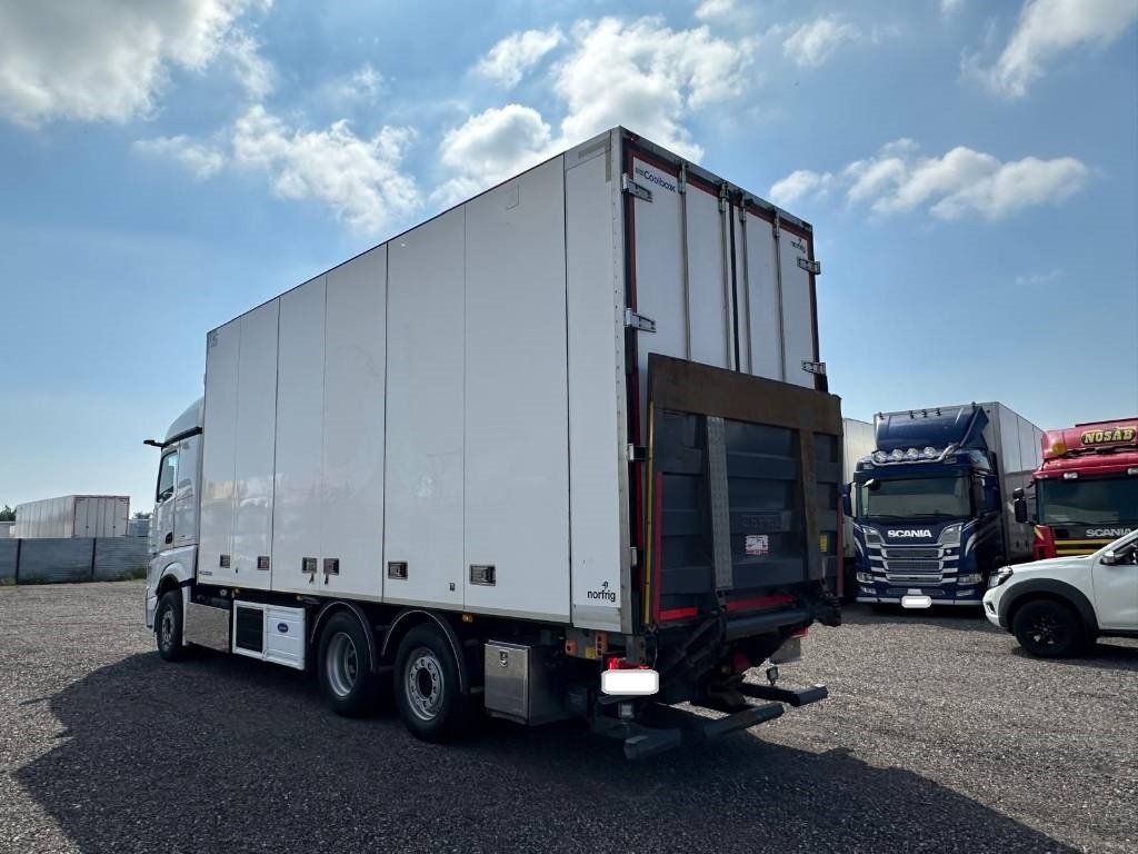 Mercedes-Benz Actros 2553 serie 7795 - Koelwagen vrachtwagen: afbeelding 5 Mercedes-Benz Actros 2553 serie 7795 - Koelwagen vrachtwagen: afbeelding 5