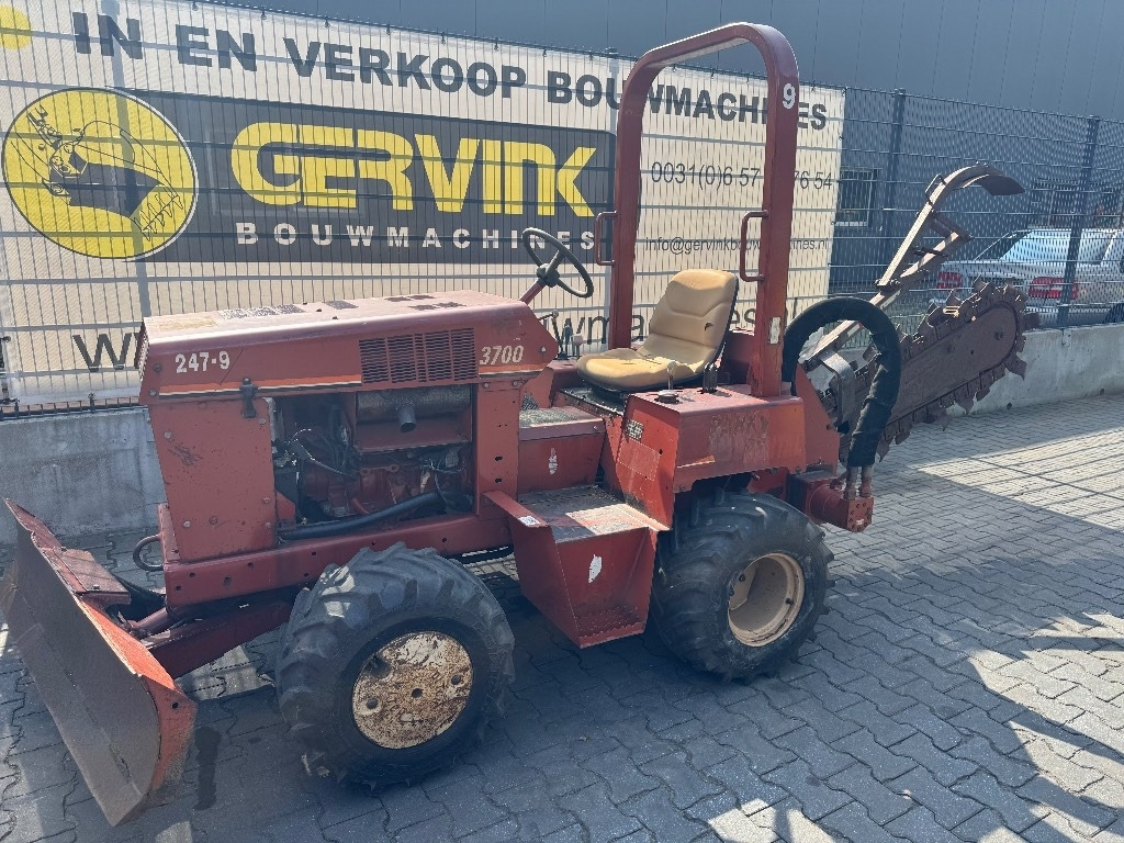 Ditch Witch 3700 DD - Sleuvengraver: afbeelding 2 Ditch Witch 3700 DD - Sleuvengraver: afbeelding 2
