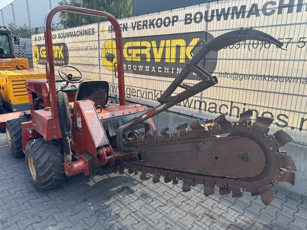 Ditch Witch 3700 DD - Sleuvengraver: afbeelding 5 Ditch Witch 3700 DD - Sleuvengraver: afbeelding 5