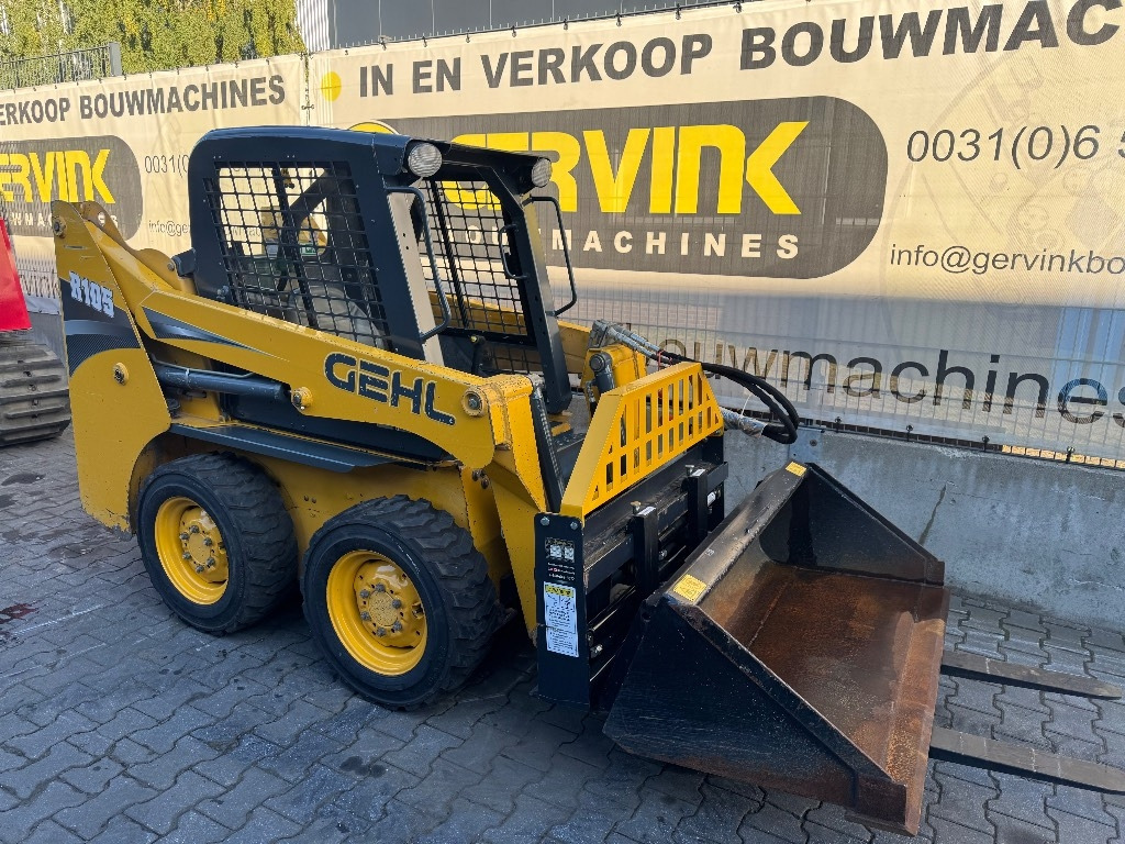 Gehl R105  - Schranklader: afbeelding 1 Gehl R105  - Schranklader: afbeelding 1