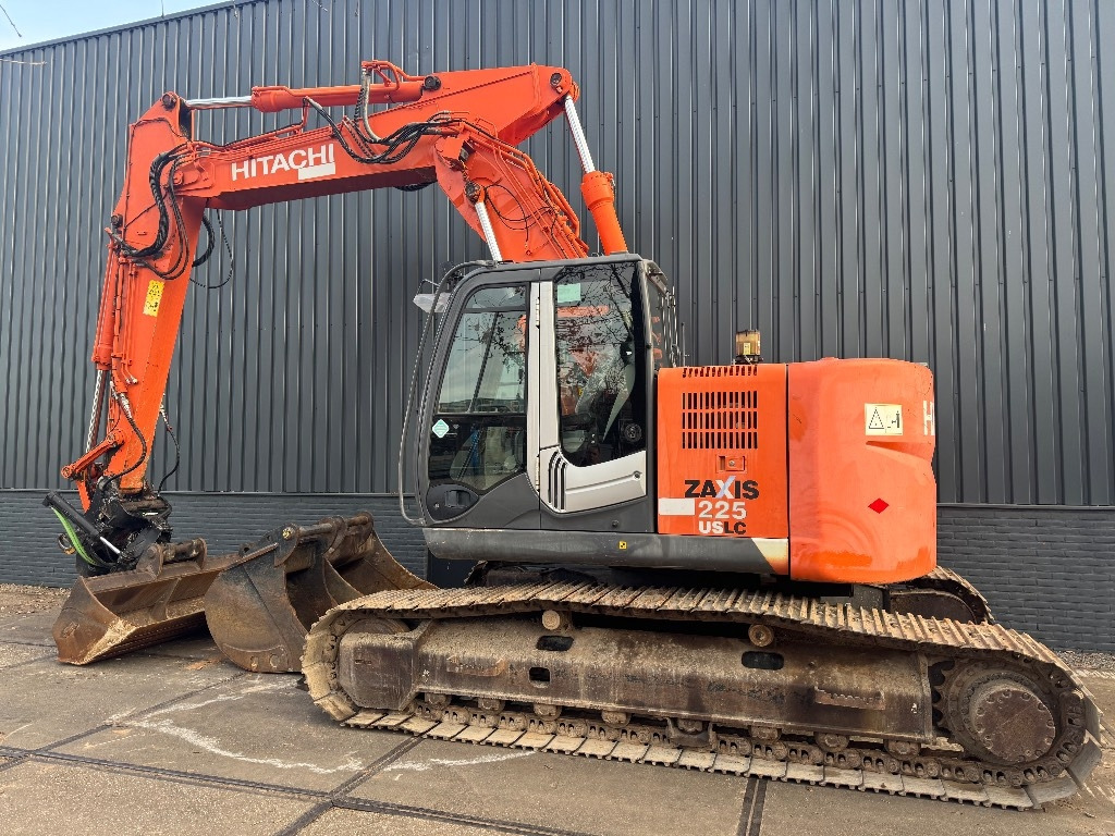 Hitachi ZX 225 US LC-3 - Rupsgraafmachine: afbeelding 1 Hitachi ZX 225 US LC-3 - Rupsgraafmachine: afbeelding 1