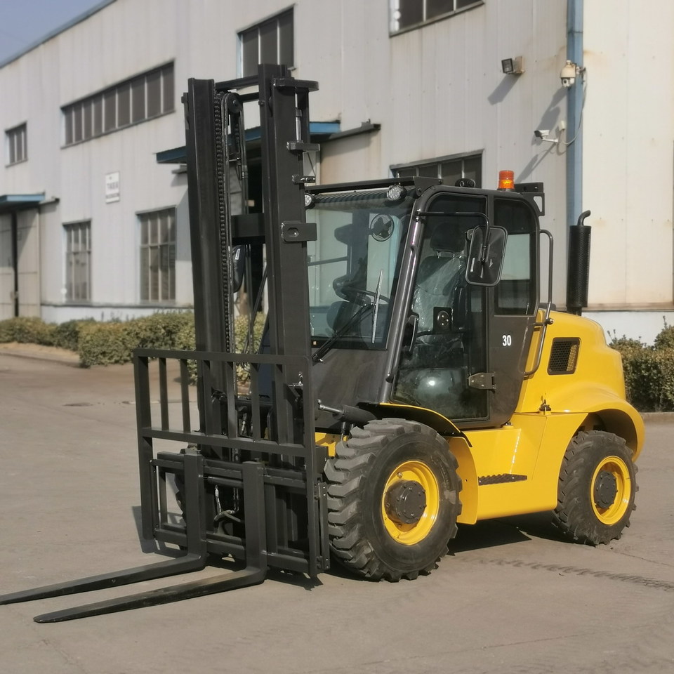 QINGDAO PROMISING 3T 4WD Rough Terrain Forklift CPCD30 - Ruw terrein heftruck: afbeelding 4 QINGDAO PROMISING 3T 4WD Rough Terrain Forklift CPCD30 - Ruw terrein heftruck: afbeelding 4