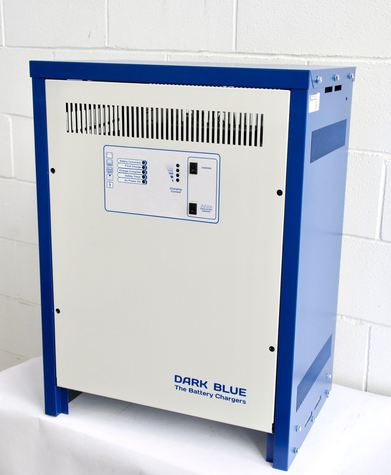 DARK BLUE E348120 - Elektrisch systeem voor Intern transport: afbeelding 1 DARK BLUE E348120 - Elektrisch systeem voor Intern transport: afbeelding 1