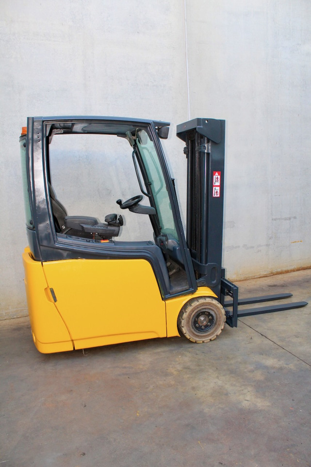 Jungheinrich EFG 216k 450 DZ - Elektrische heftruck: afbeelding 2 Jungheinrich EFG 216k 450 DZ - Elektrische heftruck: afbeelding 2