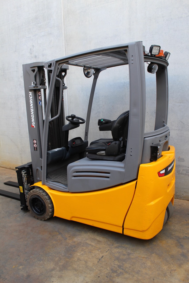 Jungheinrich EFG 218k 440 DZ NEW BATTERY - Elektrische heftruck: afbeelding 4 Jungheinrich EFG 218k 440 DZ NEW BATTERY - Elektrische heftruck: afbeelding 4