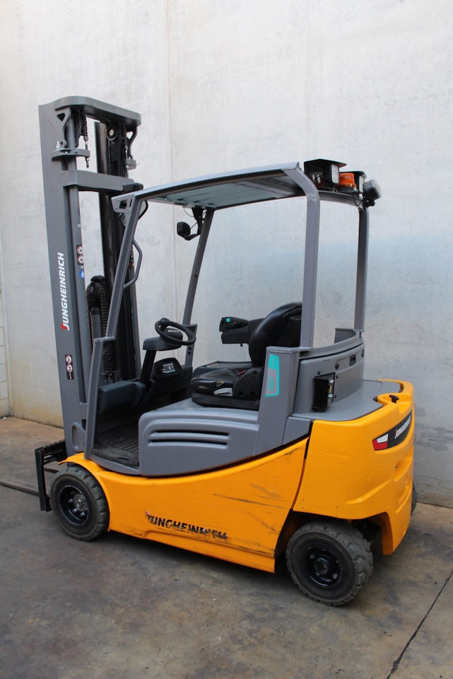 Jungheinrich EFG 318 600 DZ LI-ION - Elektrische heftruck: afbeelding 4 Jungheinrich EFG 318 600 DZ LI-ION - Elektrische heftruck: afbeelding 4