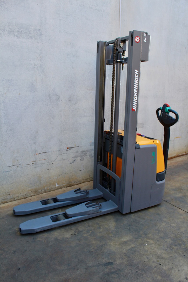 Jungheinrich EJC 212 320 ZT LI-ION - Stapelaar: afbeelding 2 Jungheinrich EJC 212 320 ZT LI-ION - Stapelaar: afbeelding 2