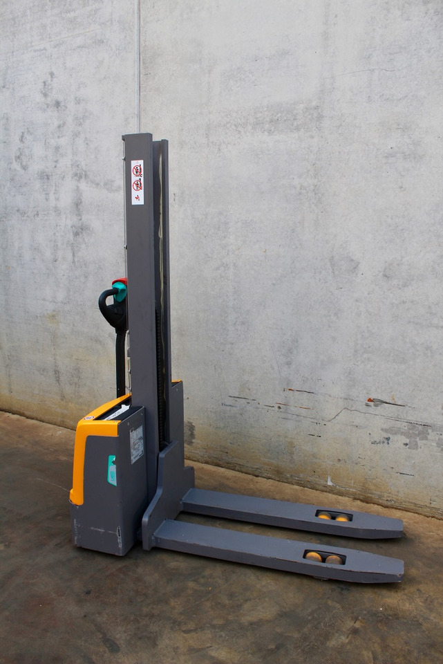 Jungheinrich EJC M10 154 E LI-ION - Stapelaar: afbeelding 4 Jungheinrich EJC M10 154 E LI-ION - Stapelaar: afbeelding 4