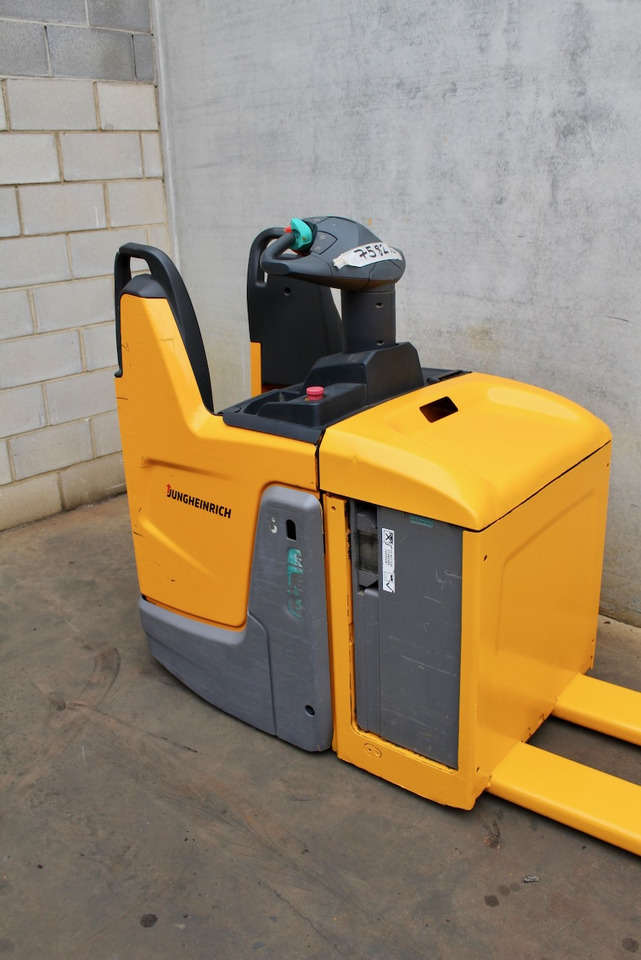 Jungheinrich ERE 125 LI-ION - Palletwagen: afbeelding 3 Jungheinrich ERE 125 LI-ION - Palletwagen: afbeelding 3
