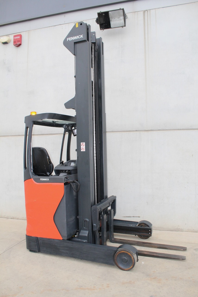 Linde R16-01 - Reach truck: afbeelding 1 Linde R16-01 - Reach truck: afbeelding 1