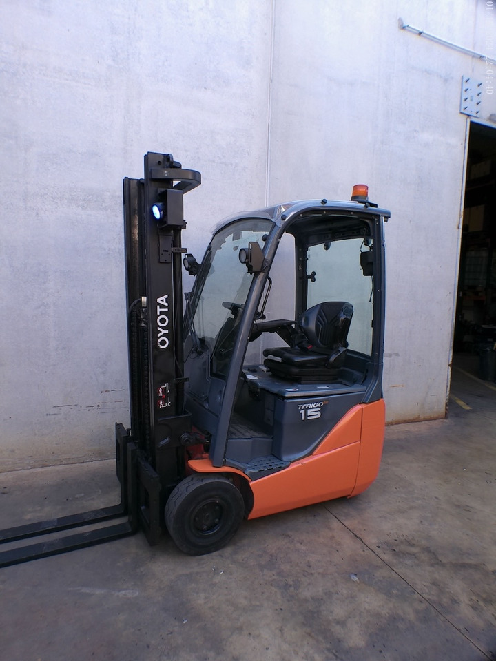 Toyota 8FBE15T - Elektrische heftruck: afbeelding 3 Toyota 8FBE15T - Elektrische heftruck: afbeelding 3