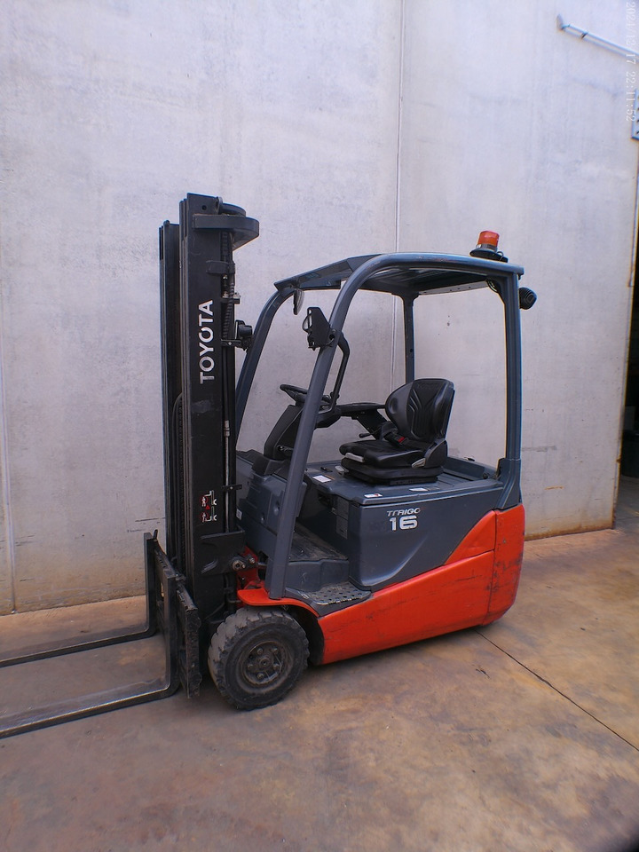 Toyota 8FBE16T - Elektrische heftruck: afbeelding 3 Toyota 8FBE16T - Elektrische heftruck: afbeelding 3
