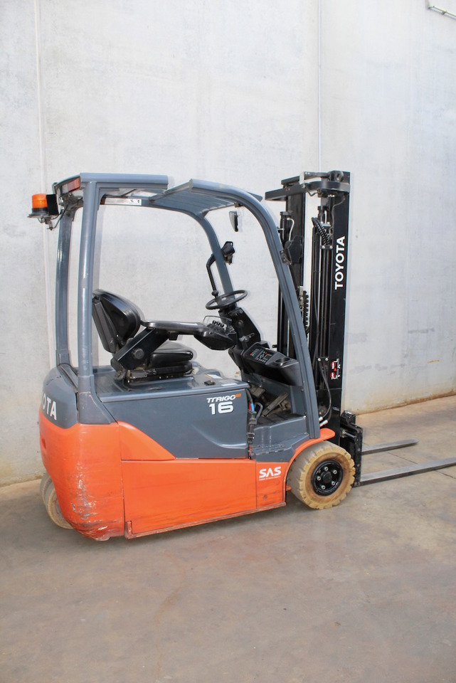 Toyota 8FBE16T - Elektrische heftruck: afbeelding 2 Toyota 8FBE16T - Elektrische heftruck: afbeelding 2