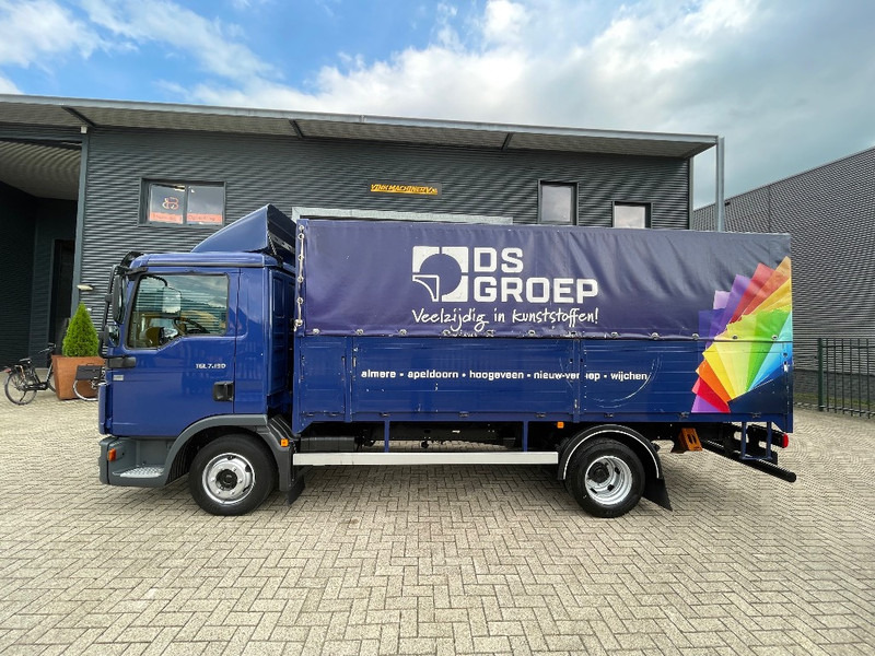 MAN TGL 7.190 - Schuifzeilen vrachtwagen: afbeelding 1 MAN TGL 7.190 - Schuifzeilen vrachtwagen: afbeelding 1