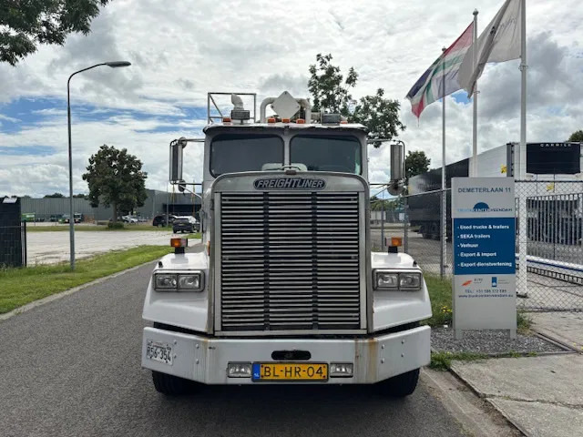 Freightliner 3 AXLE RIGID BODY chassis cabine - Chassis vrachtwagen: afbeelding 2 Freightliner 3 AXLE RIGID BODY chassis cabine - Chassis vrachtwagen: afbeelding 2