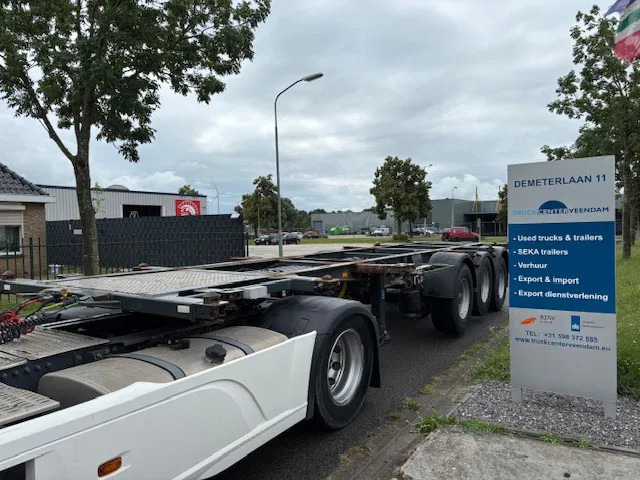 Pacton Containerchassis 20/30ft 2 lift axles ADR - Containertransporter/ Wissellaadbak oplegger: afbeelding 3 Pacton Containerchassis 20/30ft 2 lift axles ADR - Containertransporter/ Wissellaadbak oplegger: afbeelding 3