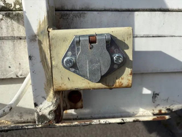 Gesloten oplegger Verem 2 axle trailer combi Closed Box and curtain slider MOT 01-2026: afbeelding 14 Gesloten oplegger Verem 2 axle trailer combi Closed Box and curtain slider MOT 01-2026: afbeelding 14