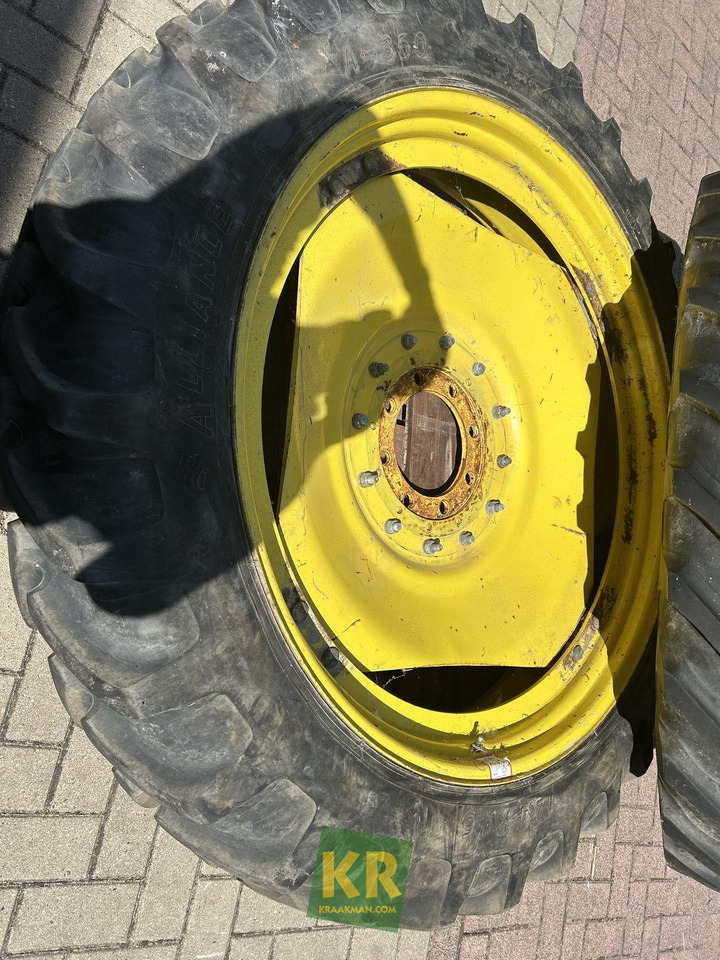 12.4R46 Alliance - Complete wiel voor Landbouwmachine: afbeelding 3 12.4R46 Alliance - Complete wiel voor Landbouwmachine: afbeelding 3