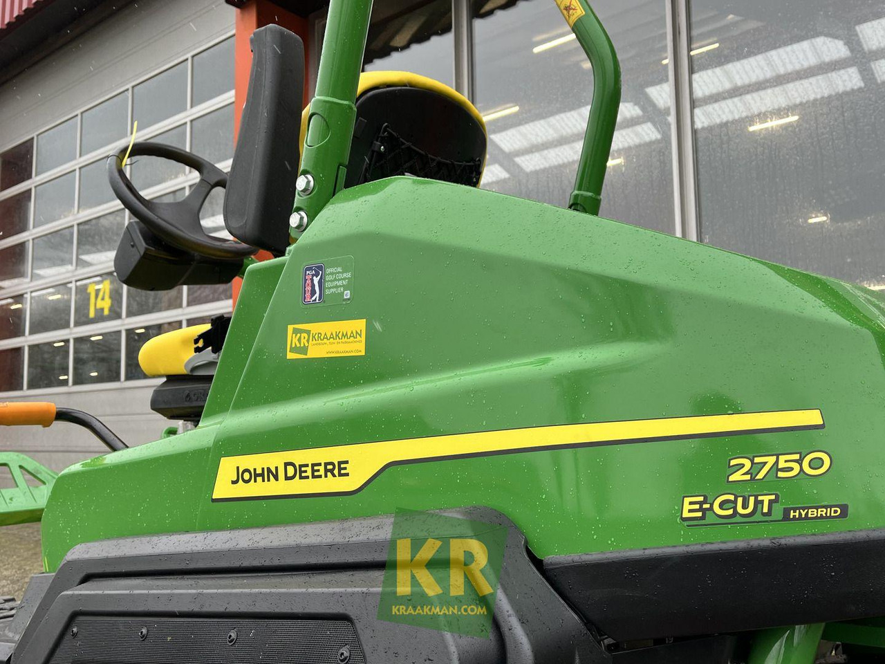 John Deere 2750 E-CUT HYBRID - Gazonmaaier: afbeelding 4 John Deere 2750 E-CUT HYBRID - Gazonmaaier: afbeelding 4