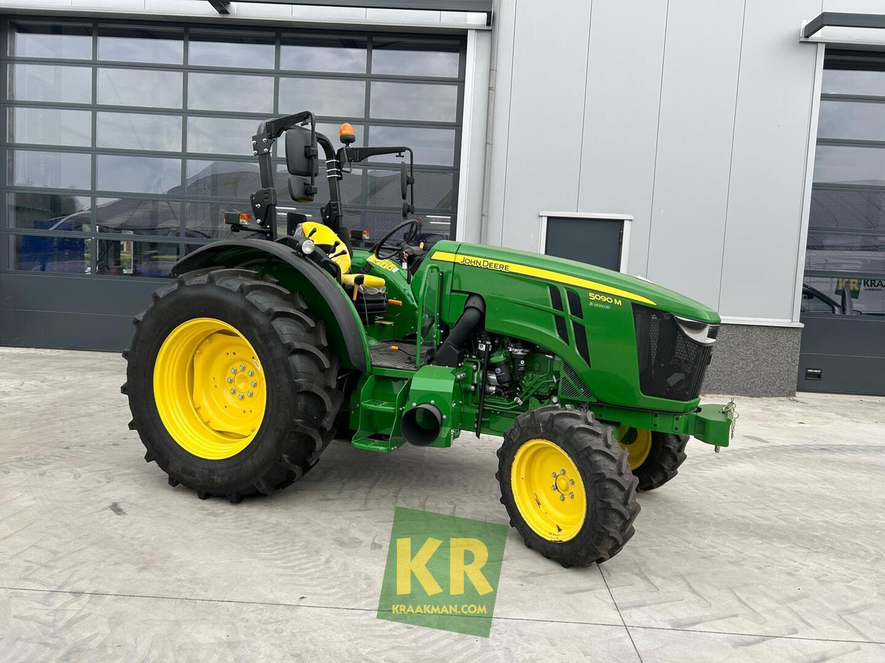 John Deere 5090M - Tractor: afbeelding 2 John Deere 5090M - Tractor: afbeelding 2