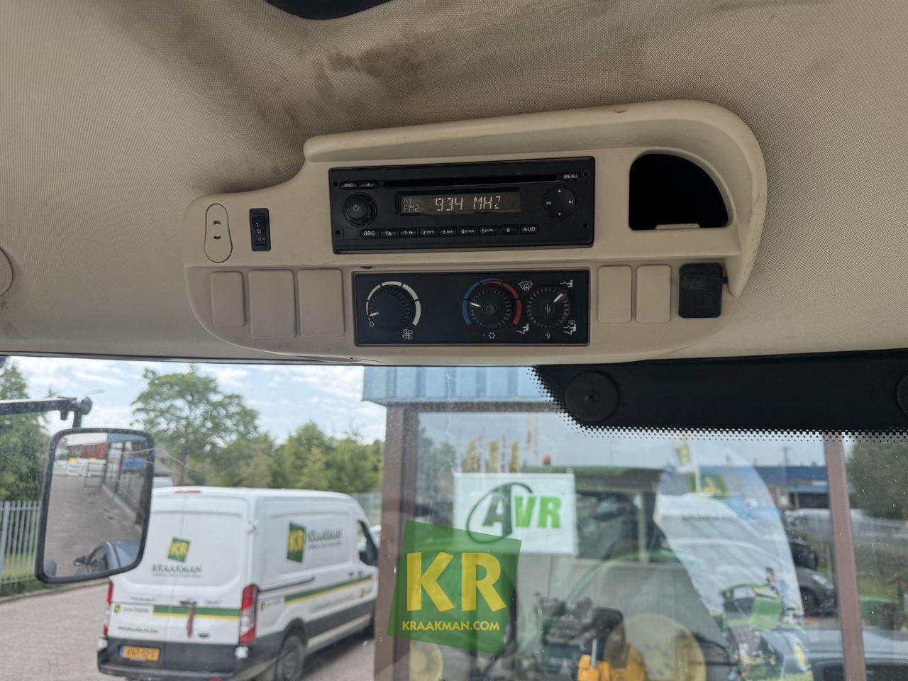 John Deere 6125R - Tractor: afbeelding 2 John Deere 6125R - Tractor: afbeelding 2