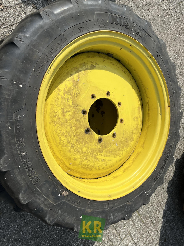 Kleber 270/95R32 Cropker - Complete wiel voor Landbouwmachine: afbeelding 1 Kleber 270/95R32 Cropker - Complete wiel voor Landbouwmachine: afbeelding 1