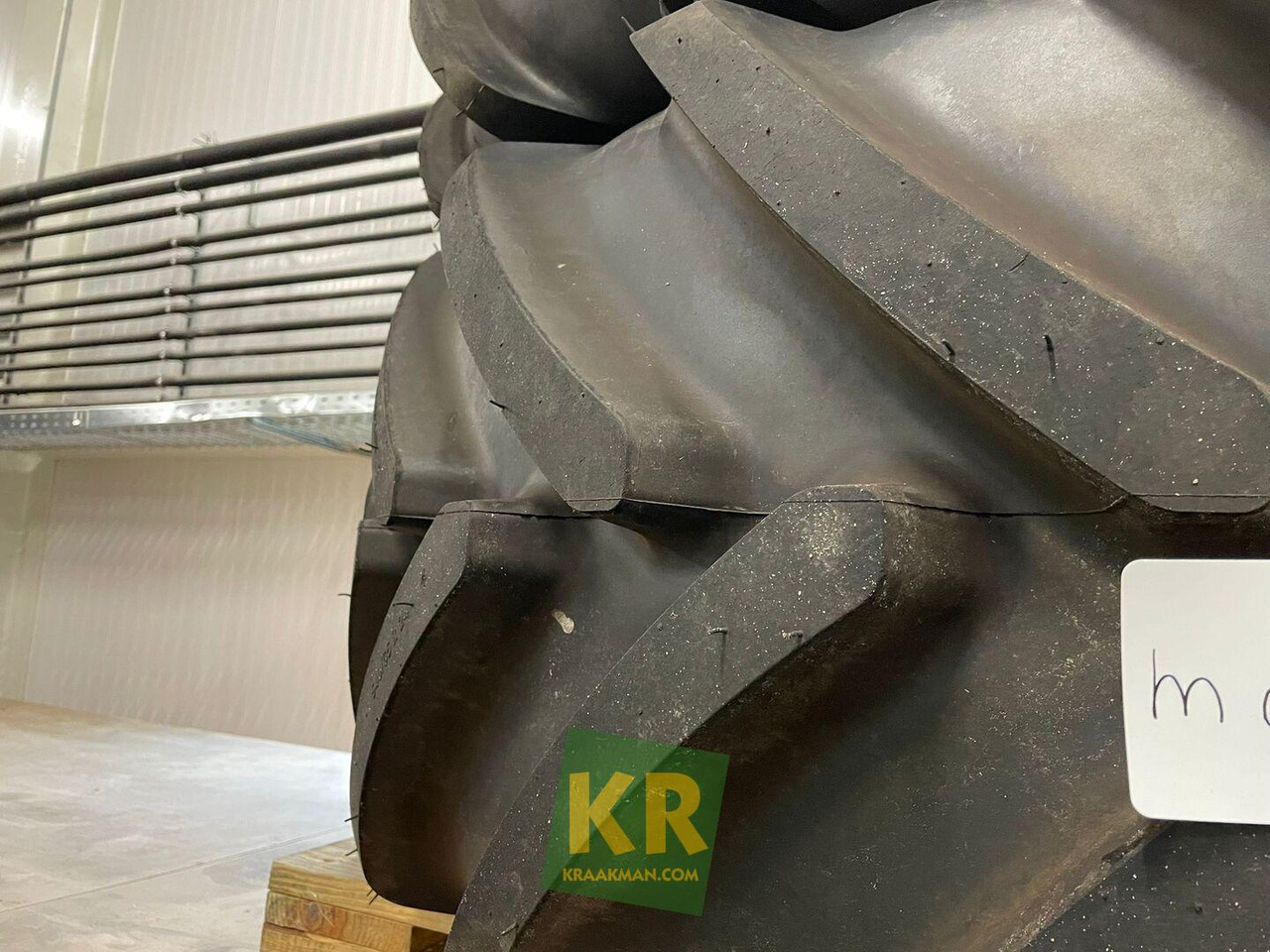 Multibib 540/65R24 Michelin - Complete wiel voor Landbouwmachine: afbeelding 2 Multibib 540/65R24 Michelin - Complete wiel voor Landbouwmachine: afbeelding 2