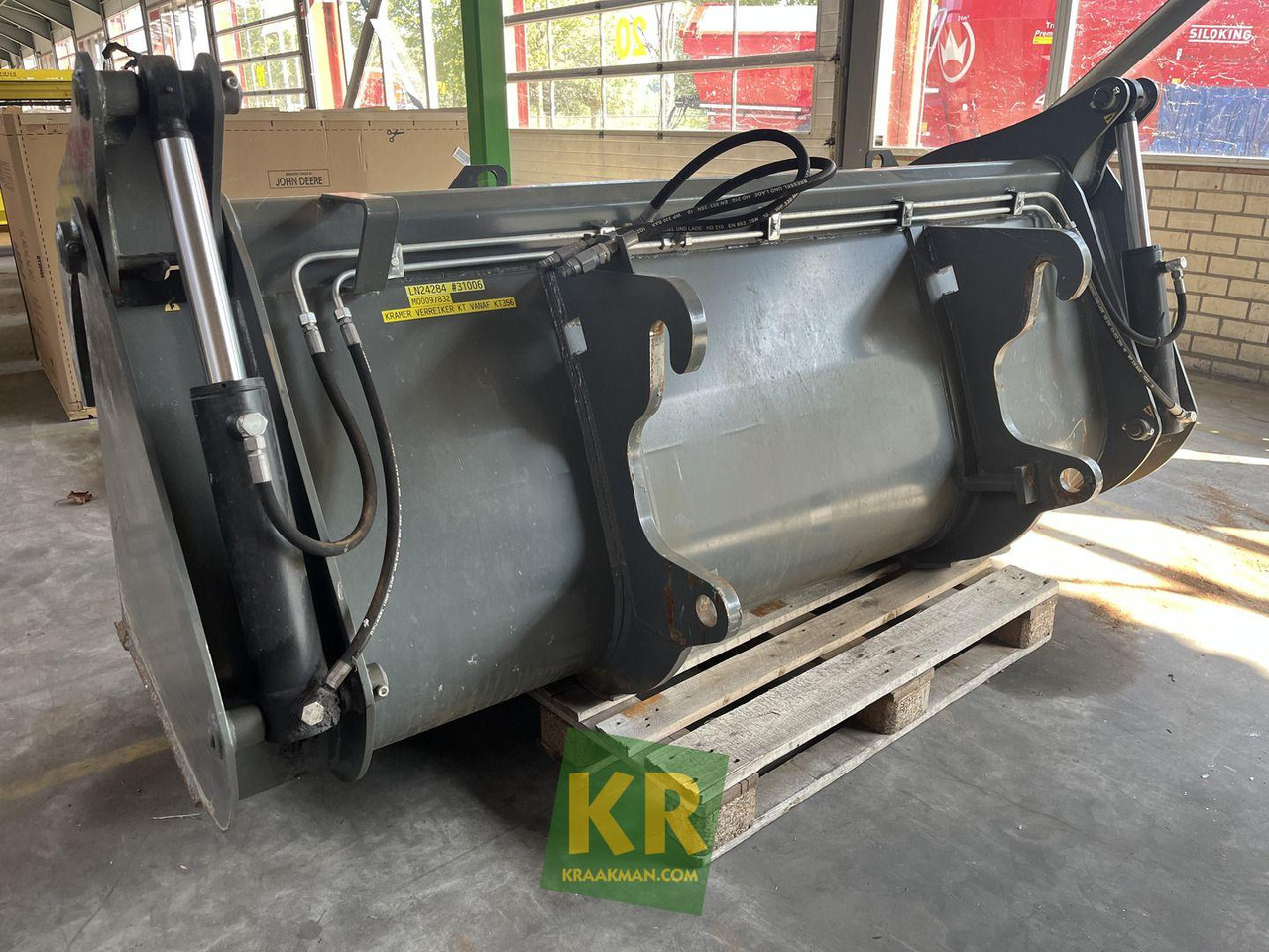 Voorzetstukken Kramer - Voorladerbak: afbeelding 2 Voorzetstukken Kramer - Voorladerbak: afbeelding 2