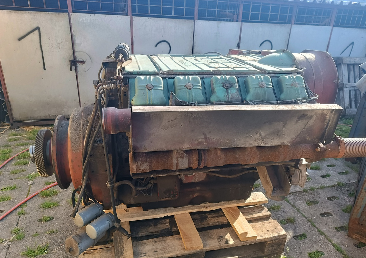 DEUTZ F 10 L 413 F F10L413F 256 HP / 305 HP - Motor en onderdelen voor Industriële machine: afbeelding 2 DEUTZ F 10 L 413 F F10L413F 256 HP / 305 HP - Motor en onderdelen voor Industriële machine: afbeelding 2