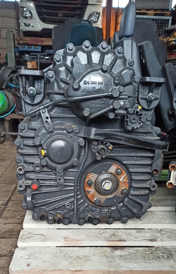 MERCEDES-BENZ VG 2400 VG2400 3W ACTROS 4X4 8X6 8X8 - Transmissie voor Vrachtwagen: afbeelding 1 MERCEDES-BENZ VG 2400 VG2400 3W ACTROS 4X4 8X6 8X8 - Transmissie voor Vrachtwagen: afbeelding 1